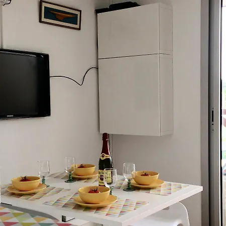 Cosy Avec Piscine Partagee - - 30 M² アパート ゲランド