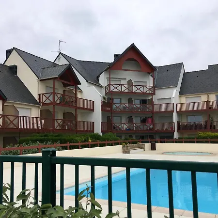 Cosy Avec Piscine Partagee - - 30 M²