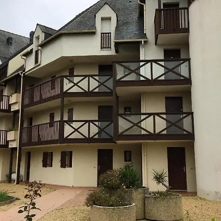Appartement D'une A A 600 M De La Avec Vue Sur La Piscine Partagee Et Jardin Clos *