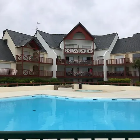 Appartement D'une A A 600 M De La Avec Vue Sur La Piscine Partagee Et Jardin Clos *