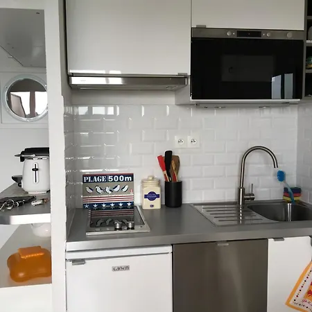 Apartman Cosy Avec Piscine Partagee - - 30 M² *