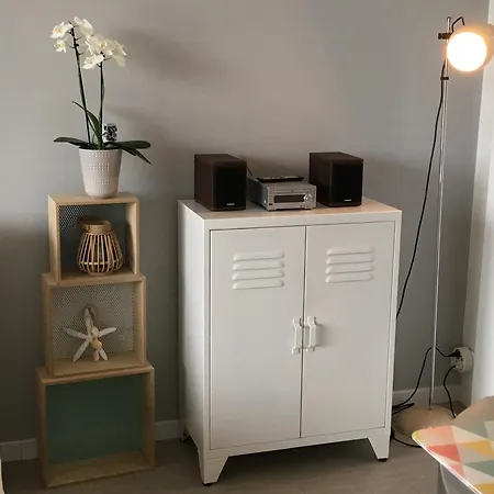 Cosy Avec Piscine Partagee - - 30 M² Apartman *